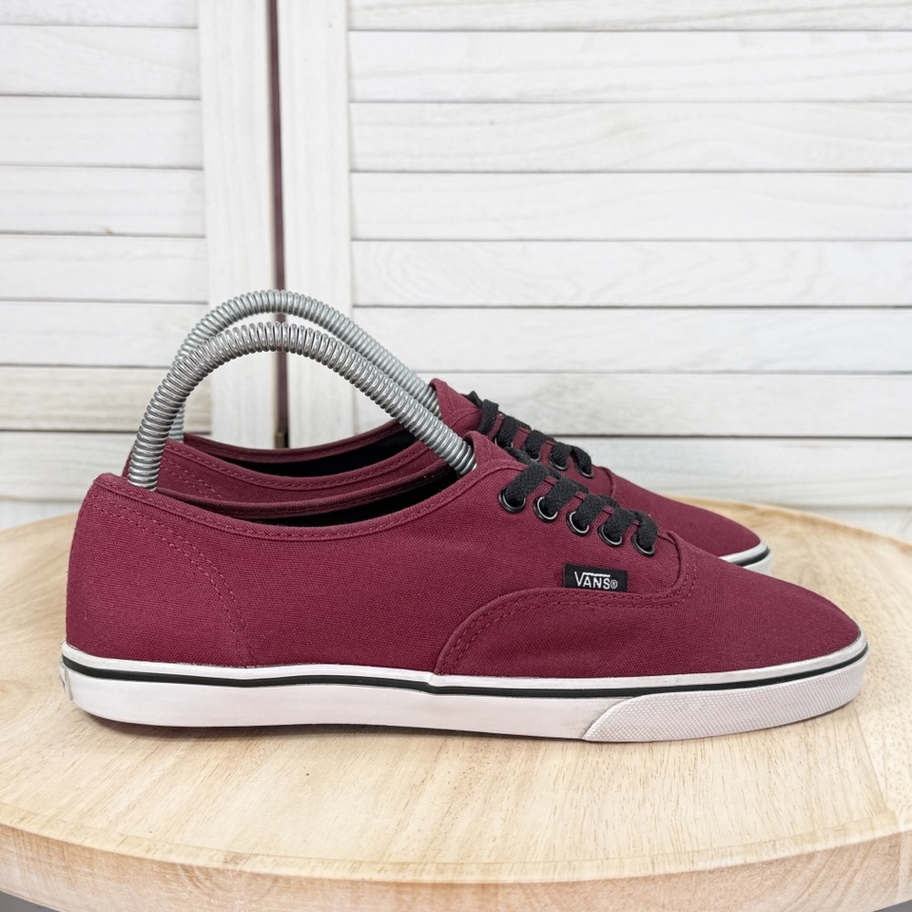 Van Authentic Canvas Low Top Lace Up Sneakers Burgundy Red 7.5 Women 6 Men